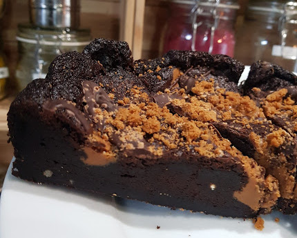 Giant Biscoff Brownie